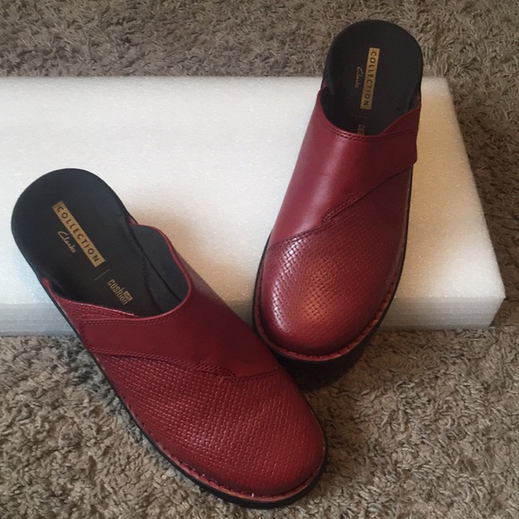 Clarks Shoes - Women Clarks Leather SlipOn
